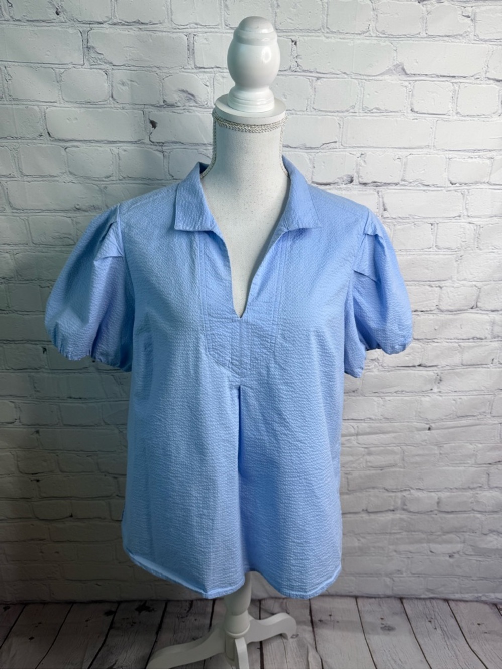 TOMMY BAHAMA Light Blue Puff Sleeve Cotton Top Large